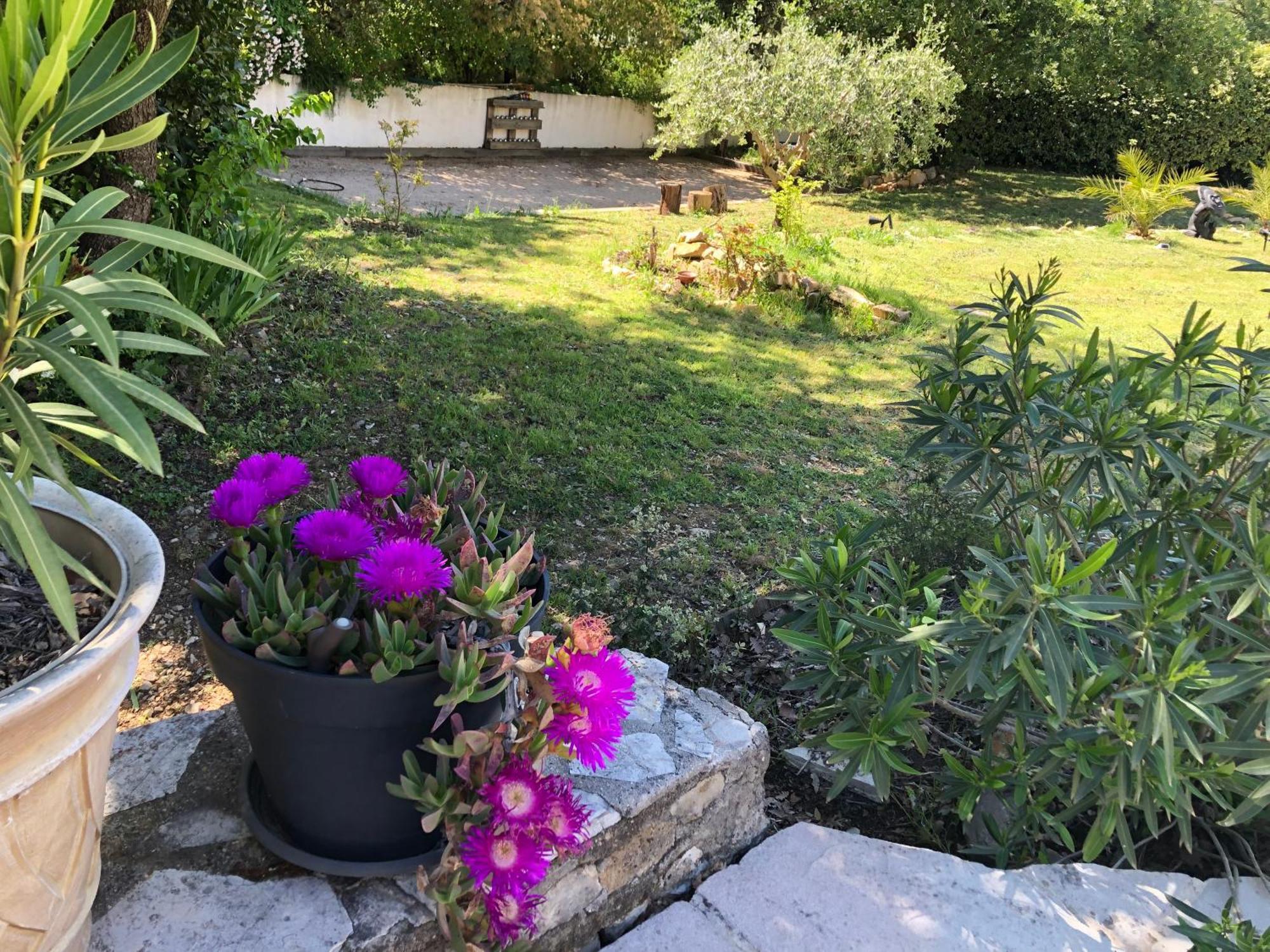 Villa Quinissole Sainte-Anastasie-sur-Issole Eksteriør billede
